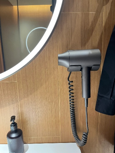 酒店里用吹风机 酒店里吹风机可以带走吗